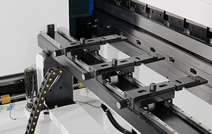 电液伺服数控折弯机有何优点，具备怎样的性能特点?